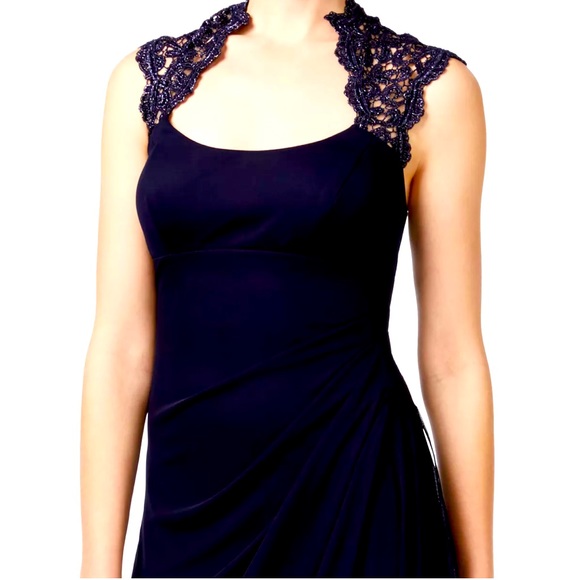 Gorgeous chiffon Navy blue formal gown - Picture 10 of 11